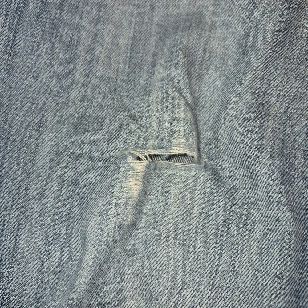 Lucky Brand 410nAthletic Slim Men's Slightly Distressed Denim Jeans 32 x 30